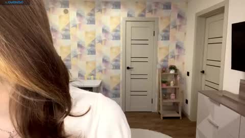 Jolyn online show from February 20, 2026, 5:37 am