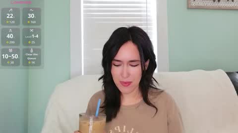 audradeer online show from October 2, 2025, 1:29 pm