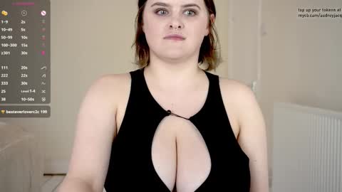 Snapshot of audreyjacq chatting on September 11, 2025, 2:28 pm Audrey Jacq online show from September 11, 2025, 2:28 pm