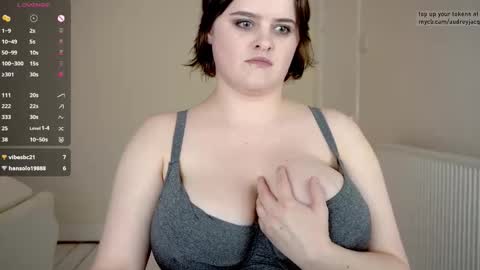 Snapshot of audreyjacq chatting on September 26, 2025, 5:06 pm Audrey Jacq online show from September 26, 2025, 5:06 pm