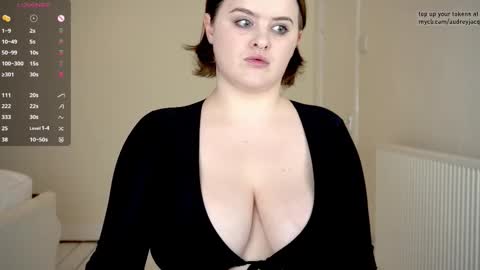 Snapshot of audreyjacq chatting on October 13, 2025, 3:23 pm Audrey Jacq online show from October 13, 2025, 3:23 pm