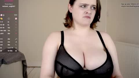 Audrey Jacq online show from May 26, 2026, 4:03 pm