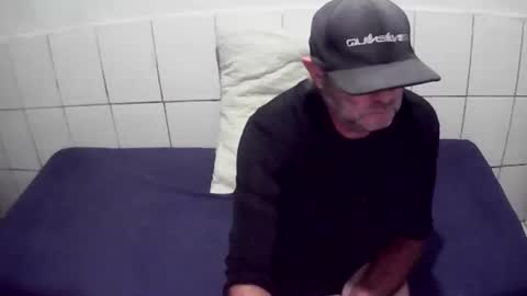 cesar augusto online show from May 11, 2026, 7:00 pm