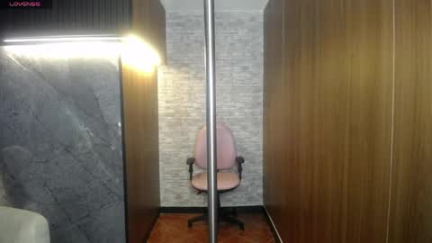 aura_cute_ online show from March 31, 2026, 3:19 am