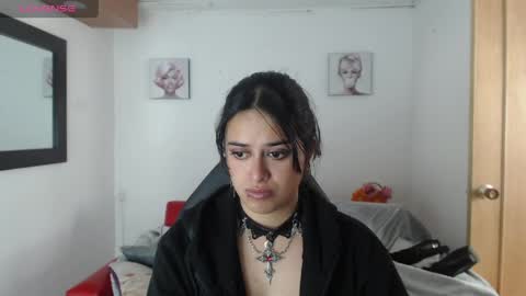 Snapshot of aura_cute_ chatting on April 19, 2026, 3:22 pm aura_cute_ online show from April 19, 2026, 3:22 pm