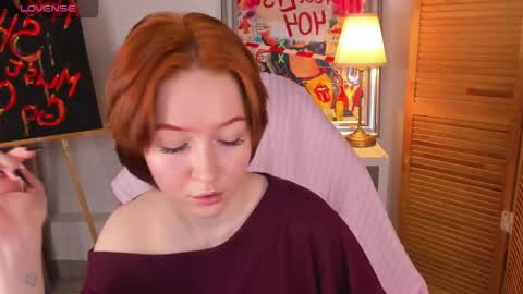 auradiaz online show from March 25, 2026, 8:20 am