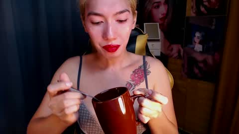 Miss awra online show from January 21, 2025, 4:43 am
