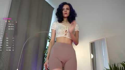 Snapshot of auralana chatting on October 9, 2025, 6:55 am Lana online show from October 9, 2025, 6:55 am