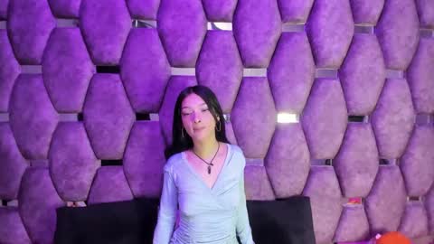 Snapshot of aurora18palmer chatting on October 6, 2025, 2:25 pm aurora online show from October 6, 2025, 2:25 pm