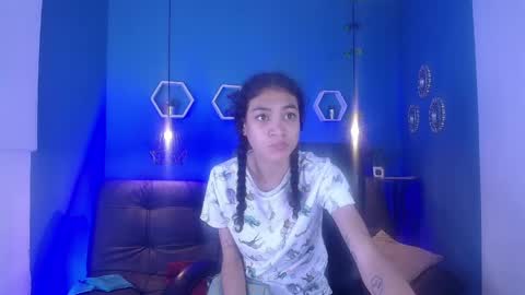 Snapshot of aurora_ath chatting on April 21, 2026, 5:47 am Aurora ath online show from April 21, 2026, 5:47 am