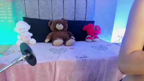 Aurora  online show from February 11, 2026, 1:16 pm