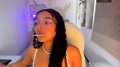 aurora_blis online show from October 12, 2025, 2:27 pm