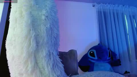 Aurora online show from September 18, 2025, 9:06 pm