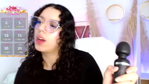 Aurora online show from February 2, 2026, 4:44 am