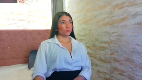 Snapshot of aurora_jones1 chatting on September 25, 2025, 3:43 am Aurora online show from September 25, 2025, 3:43 am