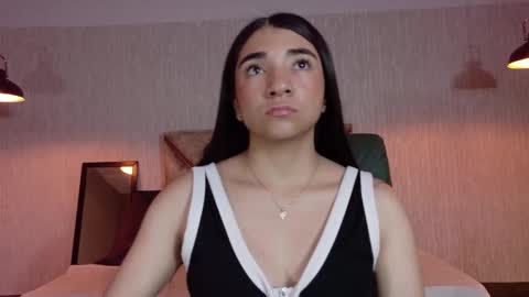 Snapshot of aurora_jones1 chatting on October 20, 2025, 3:29 am Aurora online show from October 20, 2025, 3:29 am