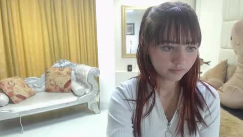 aurora jones  online show from September 11, 2025, 8:09 pm