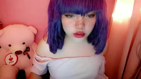 Snapshot of aurora_more chatting on April 15, 2026, 8:21 am cute online show from April 15, 2026, 8:21 am