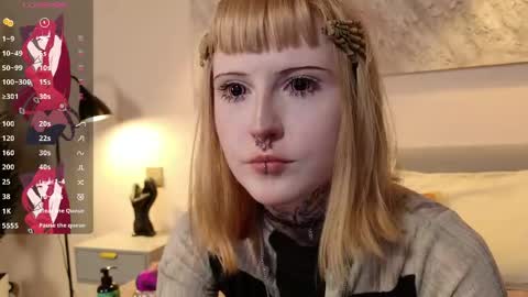 Snapshot of aurora_radiance chatting on May 18, 2026, 9:59 am Serena online show from May 18, 2026, 9:59 am