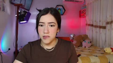 Snapshot of aurora_shy_ chatting on March 28, 2026, 9:47 pm Aurora online show from March 28, 2026, 9:47 pm
