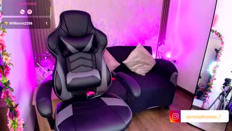 Snapshot of aurora_thomas chatting on September 12, 2025, 12:00 am Aurora online show from September 12, 2025, 12:00 am