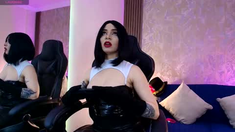 Snapshot of aurora_thomas chatting on March 27, 2026, 11:04 pm Aurora online show from March 27, 2026, 11:04 pm