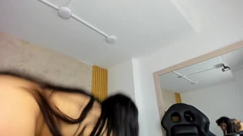 Snapshot of aurorabon chatting on December 16, 2024, 1:43 pm Aurora online show from December 16, 2024, 1:43 pm