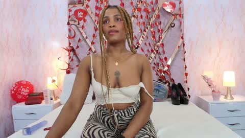 Snapshot of aurorabrow chatting on September 18, 2025, 8:11 pm Ariana online show from September 18, 2025, 8:11 pm