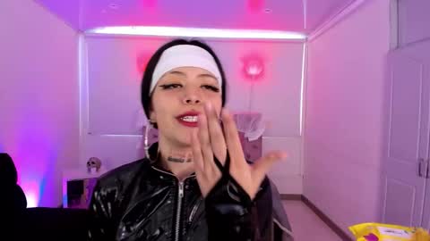 Snapshot of auroradiaz_ chatting on October 13, 2025, 6:19 pm Aurora Diaz online show from October 13, 2025, 6:19 pm