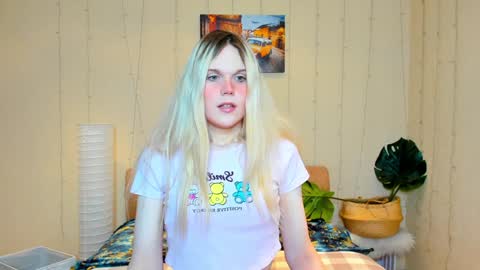 Aurora online show from January 26, 2025, 11:17 am