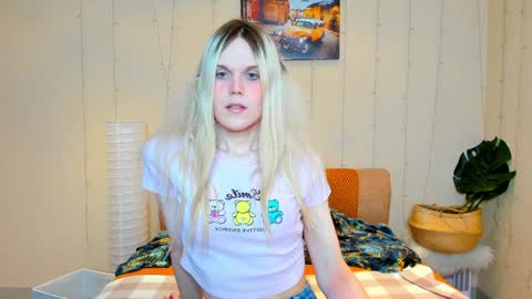 Aurora online show from January 27, 2025, 12:33 am