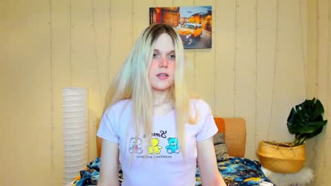 Aurora online show from February 1, 2025, 4:00 pm