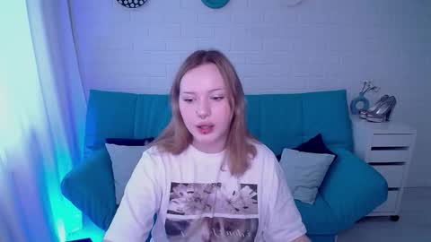 Aurora online show from October 7, 2025, 10:56 am