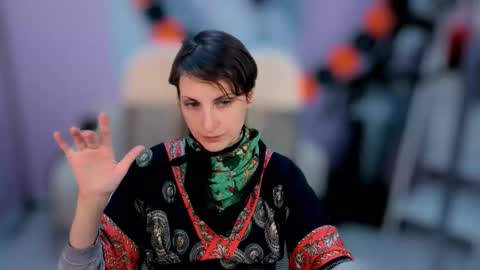 Snapshot of aurorascript chatting on October 23, 2025, 10:25 am Aurora online show from October 23, 2025, 10:25 am