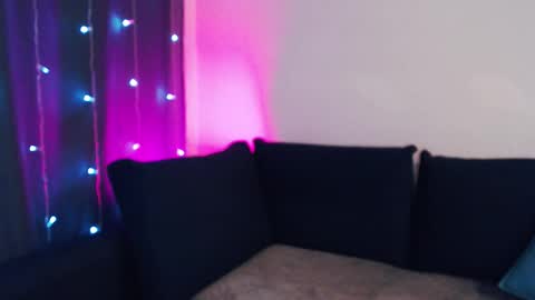 Aurora online show from February 15, 2026, 7:51 am