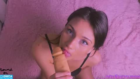 Snapshot of auroravoice chatting on September 26, 2025, 8:24 pm Aurora Voice online show from September 26, 2025, 8:24 pm