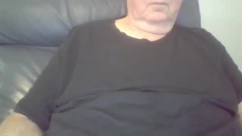 Snapshot of aussie1955 chatting on May 16, 2026, 9:02 pm aussie1955 online show from May 16, 2026, 9:02 pm