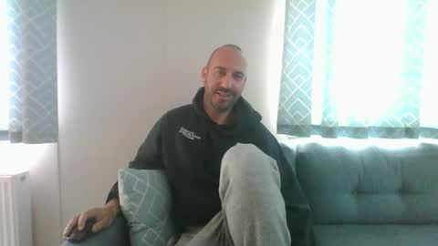 aussie_cock1986 online show from June 5, 2026, 9:48 am