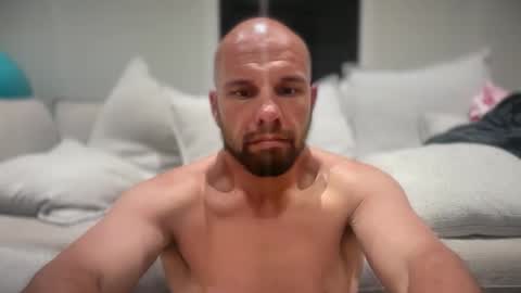 aussieboycal online show from May 14, 2026, 11:28 am
