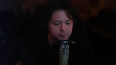 aussiechris2002 online show from November 2, 2025, 1:35 pm