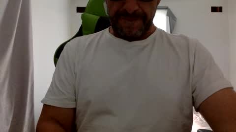 Snapshot of aussieguy59660 chatting on May 10, 2026, 10:48 pm aussieguy59660 online show from May 10, 2026, 10:48 pm