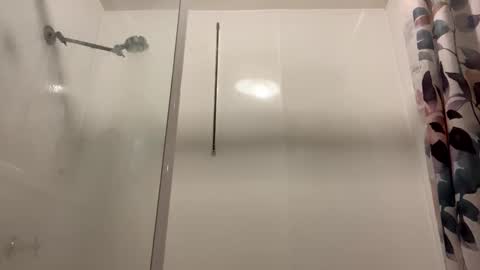 Snapshot of aussielovingxxx chatting on November 4, 2025, 8:57 am Milf4u online show from November 4, 2025, 8:57 am