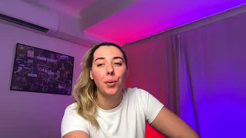 Snapshot of aussielulu chatting on March 11, 2026, 9:37 am aussielulu online show from March 11, 2026, 9:37 am