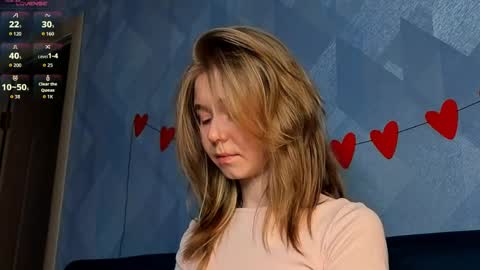 Snapshot of austeja_ona chatting on May 17, 2026, 5:53 pm Aya online show from May 17, 2026, 5:53 pm