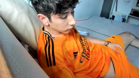 Snapshot of austin1119a chatting on March 5, 2026, 5:42 pm austin1119a online show from March 5, 2026, 5:42 pm