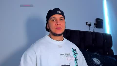 Snapshot of austin_curry chatting on June 25, 2026, 8:02 pm A online show from June 25, 2026, 8:02 pm