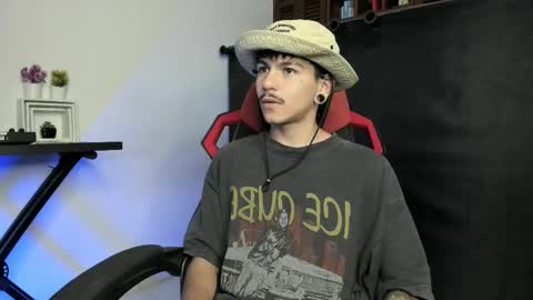 Austin online show from September 25, 2025, 11:58 am