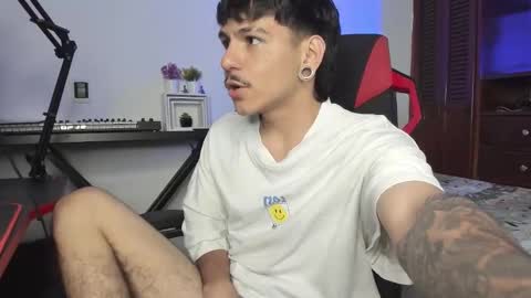 Austin online show from October 14, 2025, 7:03 pm