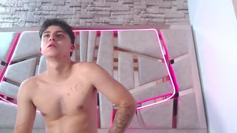 austin_mia45 online show from March 12, 2025, 12:53 am
