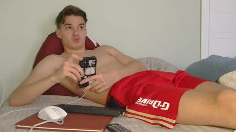 Snapshot of auston_r1ch chatting on January 15, 2025, 12:15 pm Auston 3 online show from January 15, 2025, 12:15 pm